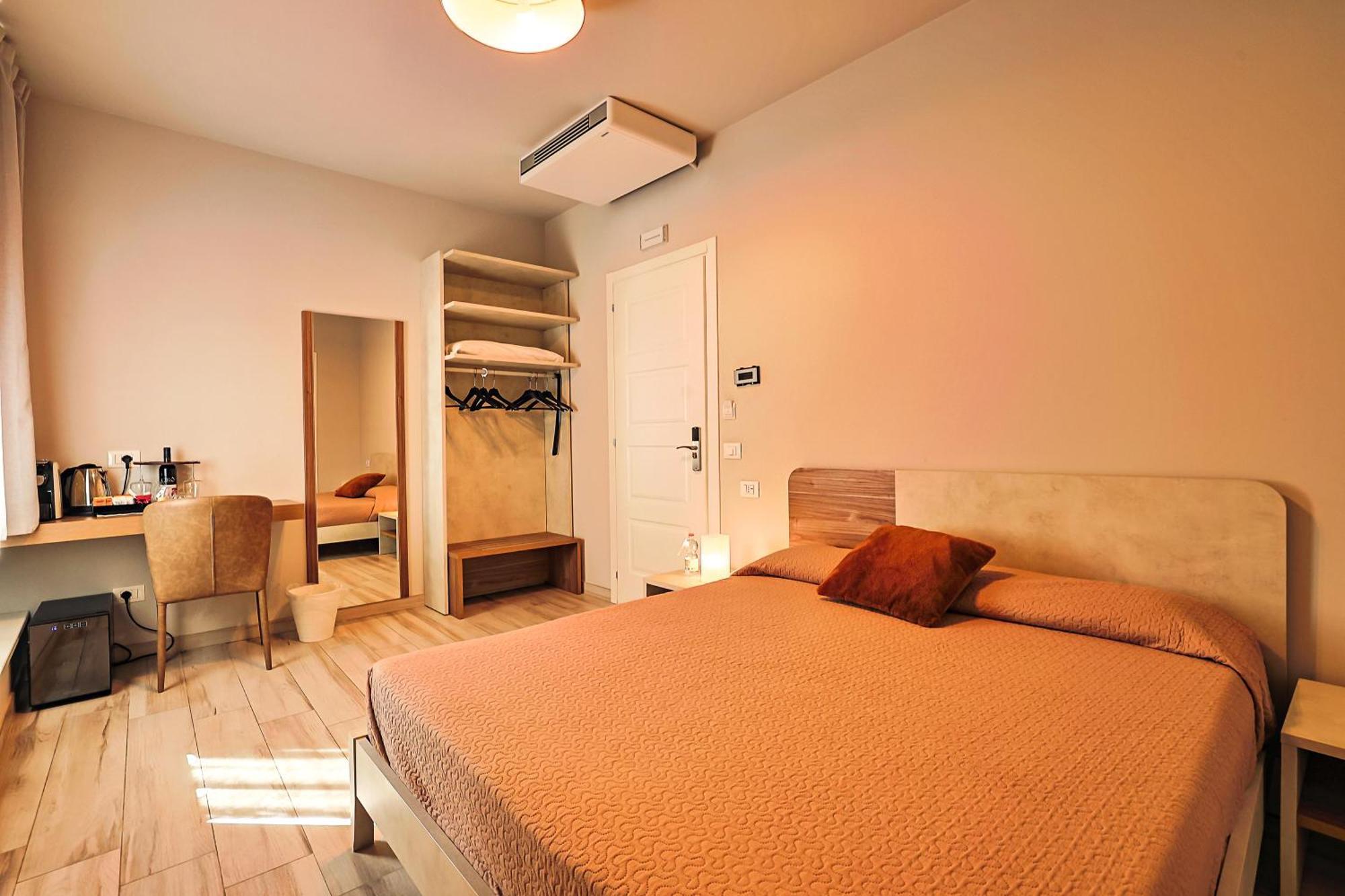 Le Suite Polistena Exterior foto