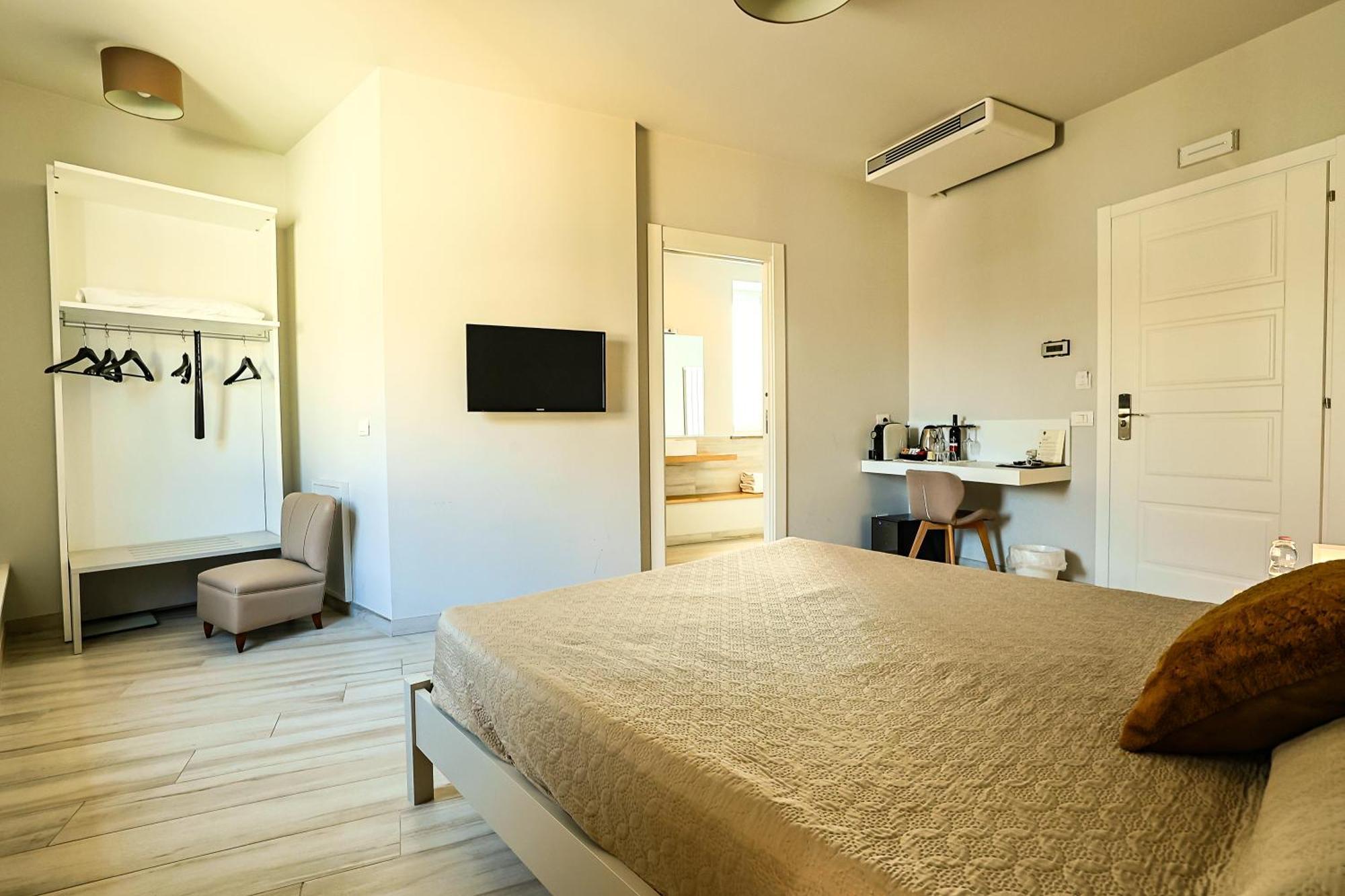 Le Suite Polistena Exterior foto
