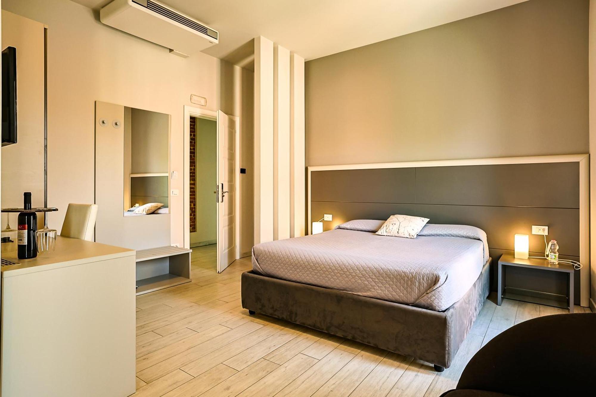 Le Suite Polistena Exterior foto